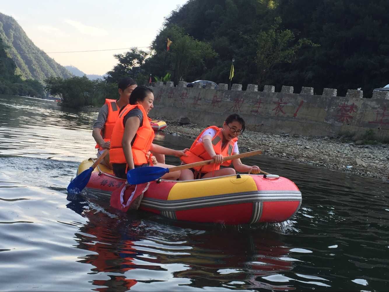 水下有情況